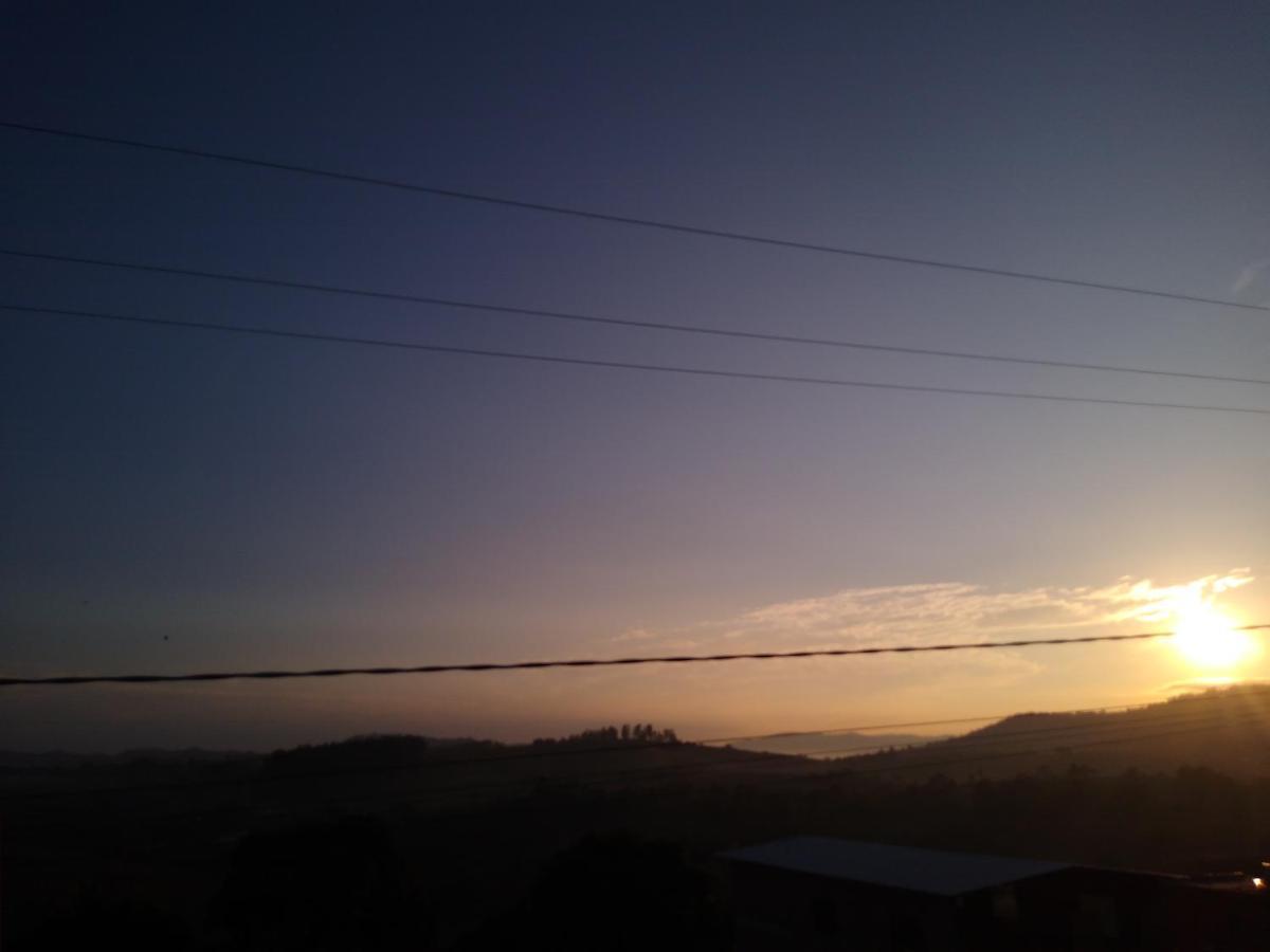 Paraiso Em Serra Negra Lindoia Com Linda Paisagem ภายนอก รูปภาพ